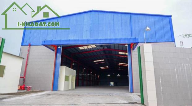 Cho thuê nhà xưởng 550m2 tại Nguyễn Ảnh Thủ - Q12. Xe container đỗ cửa
