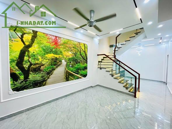 .nhà xây mới trần nguyên hãn - lê chân