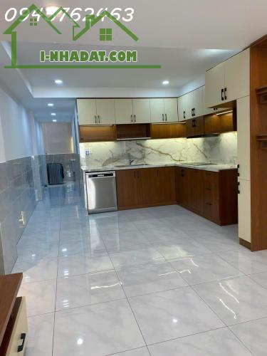 Bán nhà riêng 2 tầng tại đường Trường Sa, Phú Nhuận, DT 67.4 m2, 3PN + 2WC, giá 11 tỷ - 1