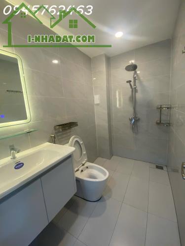 Bán nhà riêng 2 tầng tại đường Trường Sa, Phú Nhuận, DT 67.4 m2, 3PN + 2WC, giá 11 tỷ - 3