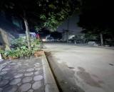 Bán gấp nhà Tứ Hiệp ô tô 7 chỗ vào nhà mặt tiền rộng diện tích rộng dân xây giá 8.75 tỷ