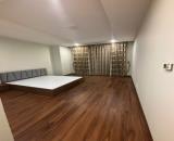 Cho thuê căn hộ R1 Royal city- 150m2, 3 PN, Nội thất mới 100%
