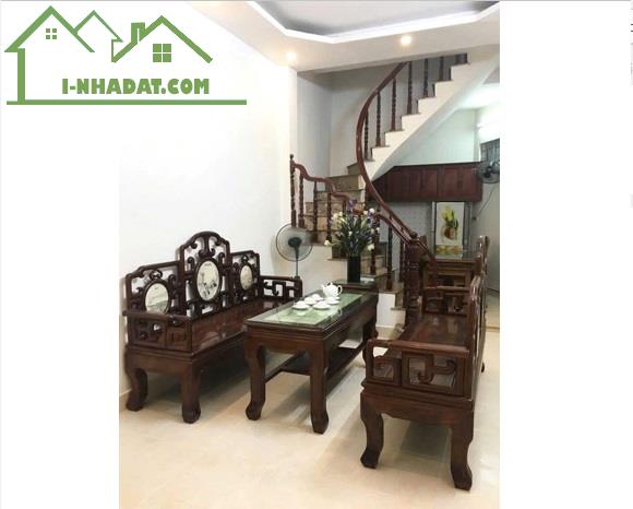 Cho thuê nhà nguyên căn ngõ 122 đường Láng, Ngã Tư Sở, Hà Nội, 0988911286