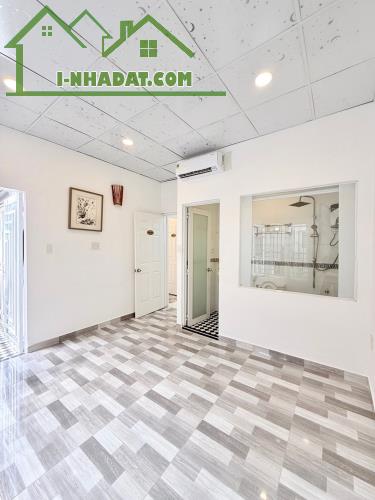 NHÀ SIÊU VỊ TRÍ PHÚ NHUẬN, NGANG 6M, SÁT TRƯỜNG SA, CHỈ 5.X TỶ