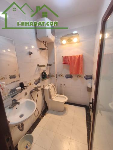 BÁN NHÀ PHỐ NGUYỄN CHÍNH – HOÀNG MAI GẦN KĐT AO SÀO, 4 TẦNG MẶT TIỀN RỘNG, Ô TÔ ĐỖ CỬA. - 5