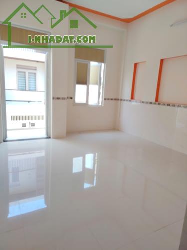 Nhà Mặt Tiền Đường Dương Khê, Gần Góc Đường Giao Nhau Giữa Đường Nguyễn Trực Với Dương Khê - 2