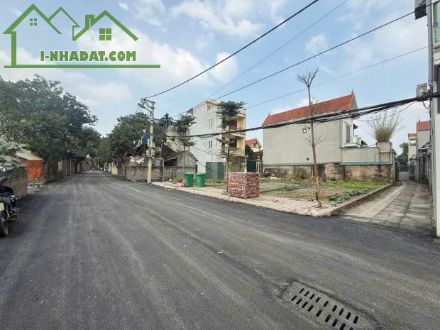 Đất đẹp Chương Mỹ cạnh trường Đại học Kiểm Sát 94m2 lô góc đường 8m kinh doanh