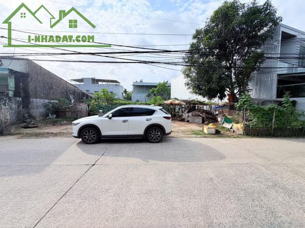 Lô đất đường 10m5 Quang Châu . DT:120m , ngang 5m4 , sổ đẹp