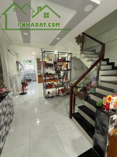Xoay vốn bán nhà Đường Đào Duy Anh Phú Nhuận 66m2 , 2lầu, Giá 3tỷ350 TL