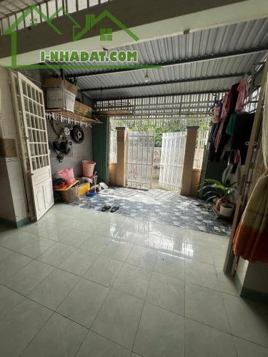 01. cho thuê nhà 2 PN hẻm 286 Cmt8 - 2