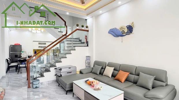Nóng Hải phòng Bán nhà tặng nội thất  bìa chính chủ - 3