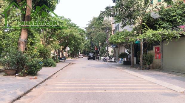 🚘SIÊU HIẾM THẠCH BÀN–LÔ GÓC–VIEW CÔNG VIÊN-HẦM Ô TÔ–VỈA HÈ 3M–ĐƯỜNG XE TẢI TRÁNH🚘