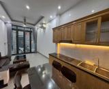đức giang - 32 m2 - 5 tầng - 3 ngủ - mới tinh -ô tô- 7 trỗ - ngõ  thông