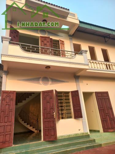 Nhà 2 tầng trên nền đất rộng – không gian sống thoáng, ở là thích - 2