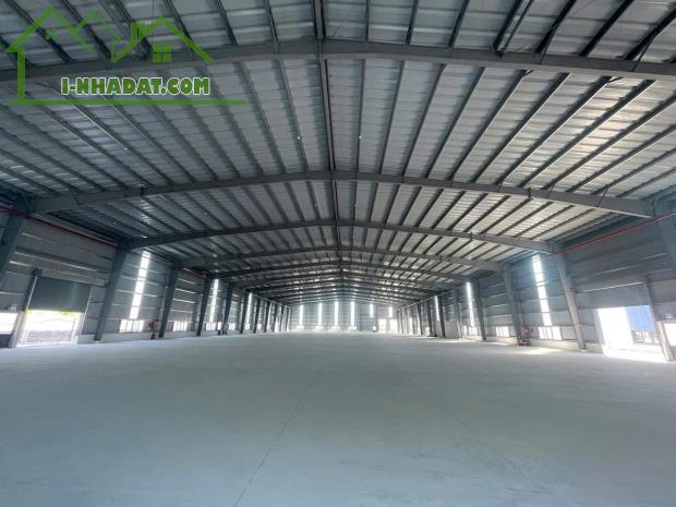 Cho thuê 5400m2 mới xây dựng trong KCN Thuận Thành Bắc Ninh đầy đủ PCCC, giấy tờ đầy đủ