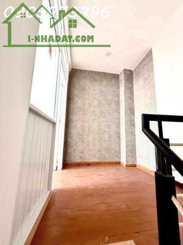 NGAY NGÃ TƯ PHÚ NHUẬN - 20m2 - 3 TẦNG - CĂN GÓC - 3.55 TỶ - 2