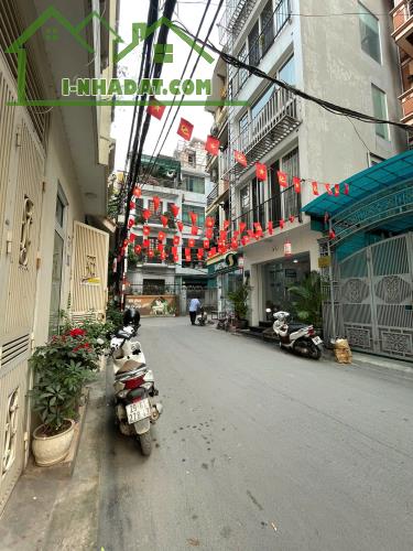 Chính chủ cho thuê mặt bằng đẹp Tây Hồ, ngõ ô tô 2 chiều – giá tốt