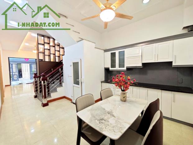 BÁN NHÀ 3,5 TẦNG ĐỘC LẬP TRUNG LỰC – LÔ GÓC 2 MẶT NGÕ – Ô TÔ VÀO TẬN CỬA – GIÁ 4,5 TỶ - 3