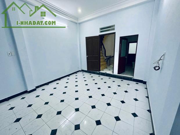 KHU VIP PHÚ NHUẬN GẦN CÔNG VIÊN GIA ĐỊNH HẺM XE HƠI 51M2, NGANG 4.2M, 3PN, CHỈ 7.2 TỶ/TL - 2