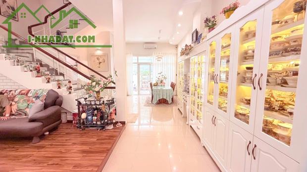 BIỆT THỰ SONG LẬP (7x18M) KĐT PHÚ MỸ HƯNG – GẦN CẦU ÁNH SAO QUẬN 7 - 1