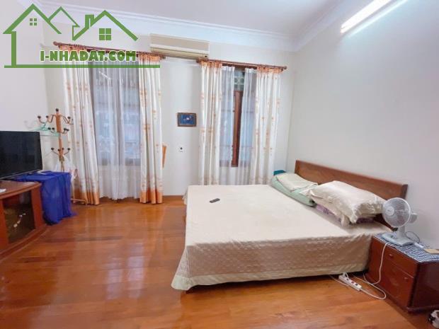 SIÊU PHẨM CẦU GIẤY 28.5 TỶ! LÔ GÓC NGÕ THÔNG, 5 PN, SIÊU HIẾM