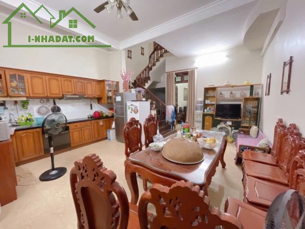 SIÊU PHẨM CẦU GIẤY 28.5 TỶ! LÔ GÓC NGÕ THÔNG, 5 PN, SIÊU HIẾM - 3