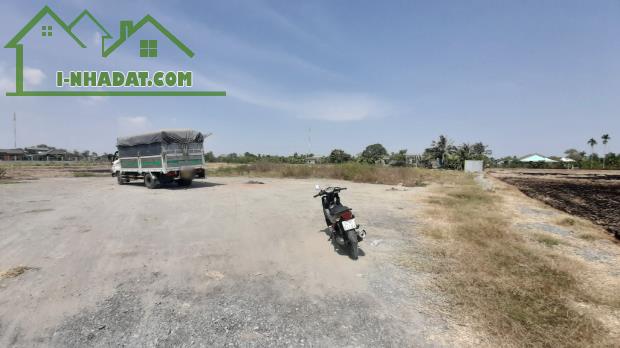 Bán lô đất full thổ cư Ấp 5 Xã Phước Vân Cần Đước Long An. Giá 2,8 tỷ