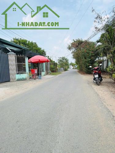 Bán nhà mới xây mt Lộc Trung, Mỹ Lộc dt 100m2 , 1 lửng 3pn,2wc giá 2,69 tỷ - 2
