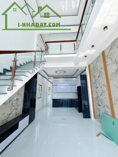 Bán nhà mới xây mt Lộc Trung, Mỹ Lộc dt 100m2 , 1 lửng 3pn,2wc giá 2,69 tỷ - 4