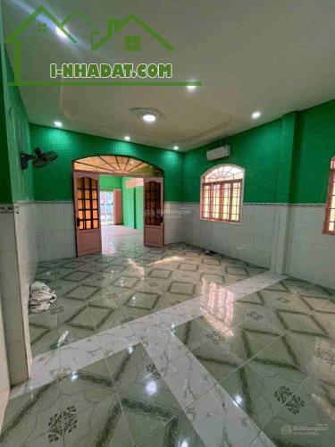 Bán hoặc Cho thuê nhà mặt tiền khủng Phan Văn Hớn, Đông Hưng Thuận, Quận 12 - 4