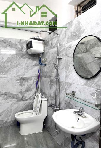 Bán nhà 3 tầng độc lập sạch đẹp ngõ 25 Khúc Hạo - 3