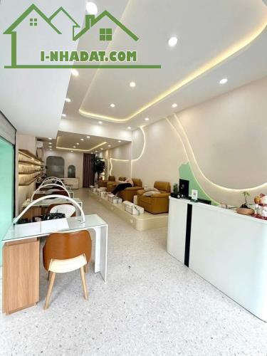 cần sang gấp mặt bằng vị trí siêu đẹp - 3
