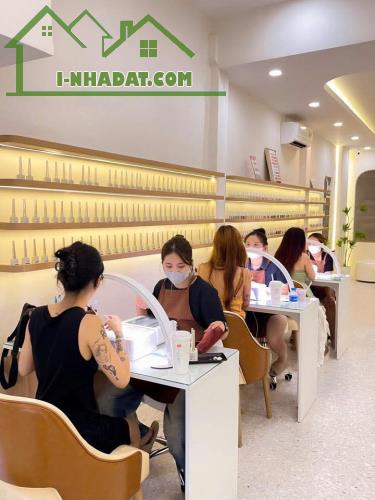cần sang gấp mặt bằng vị trí siêu đẹp - 2
