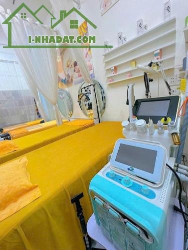 cần sang gấp mặt bằng vị trí siêu đẹp - 1