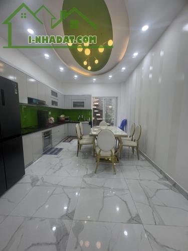 Bán nhà hẻm xe hơi Hoàng Diệu, P.10, Phú Nhuận: 3,8 x 18,4m, giá 15 tỷ - 1