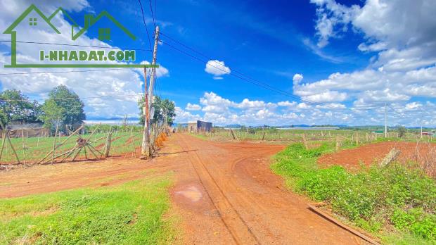 Đất 2 mặt hẻm n’thôn hạ, đức trọng cũ, lâm đồng ( 11.000m2 )