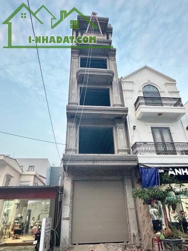 🔥 Bán nhà mặt đường Khúc Hạo – 86m² – 5 tầng thang máy