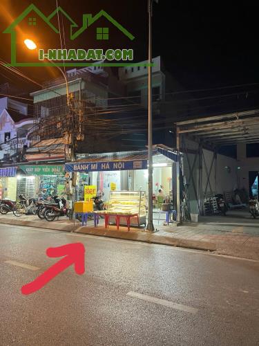 Cần bán nhà ngay NGÃ Tư đầu chợ Quý Kim - Đồ Sơn - Hải Phòng  - Diện tích : 104m2 - 3