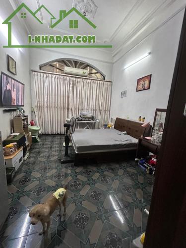 TRẦN NGUYÊN HÃN – PHÂN LÔ CÁN BỘ – Ô TÔ TRÁNH - 1