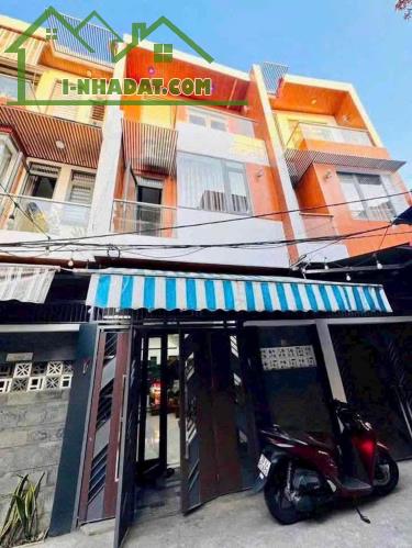 Nhà 3 tầng kiệt ô tô Trần Cao Vân