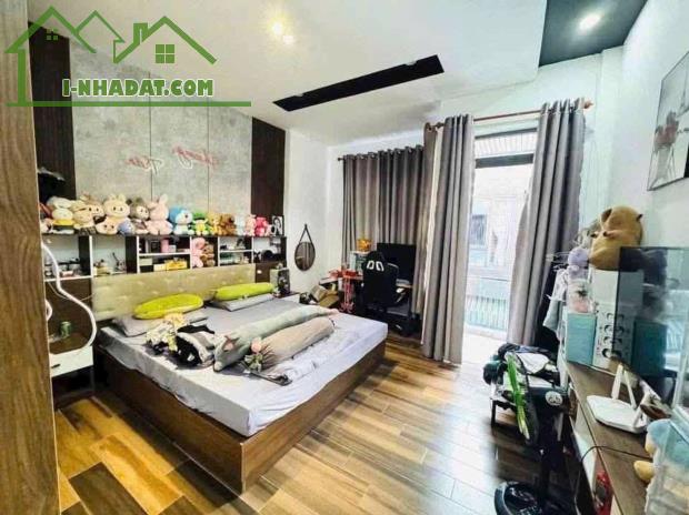 Nhà 3 tầng kiệt ô tô Trần Cao Vân - 2