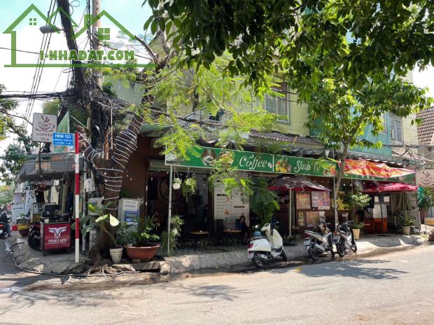SANG QUÁN CAFFE Góc 2 MT, Quán Đẹp Lắm, DT : 6m x 15m, Ngay góc 2 MT đường kính doanh sầm