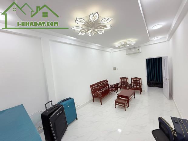 Bán nhà nhỏ xinh hẻm oto 1 trệt 1 lầu ngay trung tâm Vũng Tàu đường Lê Lợi