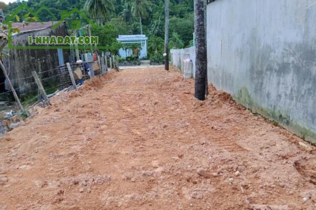 ⭐Hiếm có khó tìm - Cắt lỗ bán gấp lô đất vàng 561m ngay cáp treo Hòn Thơm, Phú Quốc.