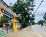 Chủ ngộp cần bán nhanh 102m2 MT5.5m lô góc gần trường THCS Hòa Thạch, ô tô thông
