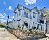 VILLA  Trần Quang Khải 2 mặt tiền, cách Hồ Xuân Hương 2km, giá chỉ 10,5 tỷ