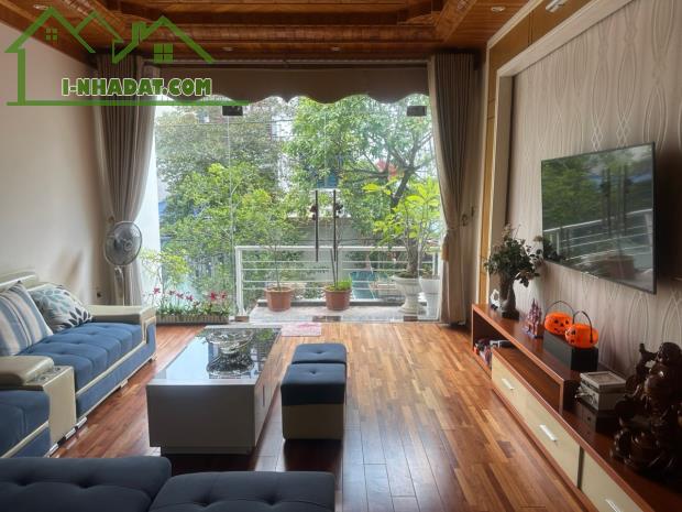 Cho thuê nguyên căn sân cổng Văn Cao, DT: 90m2, 3 p.ngủ khép kín - 5