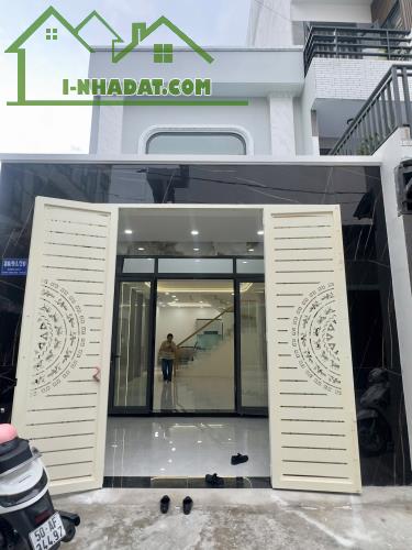 Nhà rộng, hẻm kinh doanh 8m, đối diện C/c Celadon, 6.2 tỷ - 5