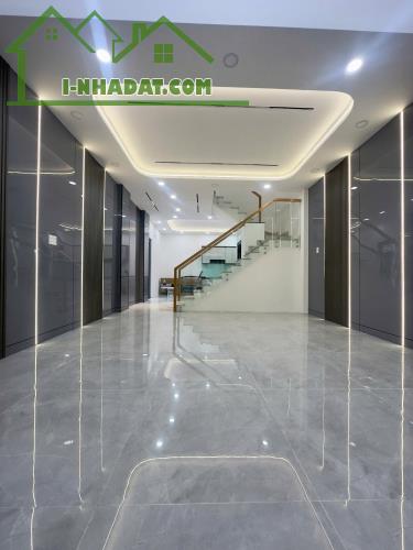 Nhà rộng, hẻm kinh doanh 8m, đối diện C/c Celadon, 6.2 tỷ - 4