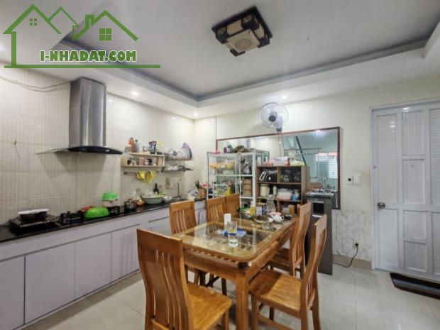 ♥ Góc kiệt 3m thẳng thông 30m ra MT Nguyễn Tri Phương, 70m2, mê lửng thoáng, 5.x tỷ